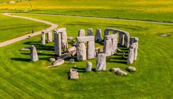 Nuevos descubrimientos sobre antiguo monumento de Stonehenge en 2024