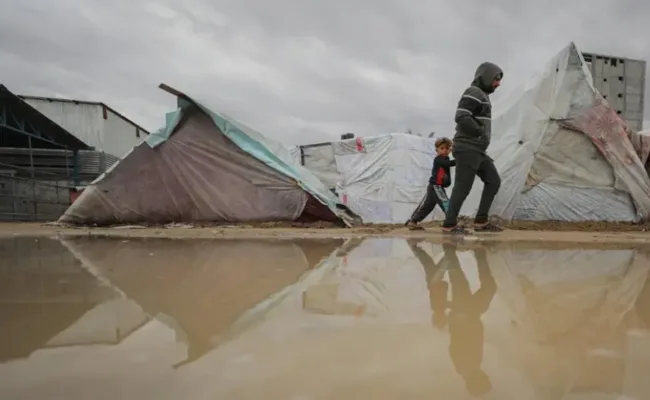 Israel bombardea un campo de refugiados en Gaza y acaba con la vida de 21 palestinos