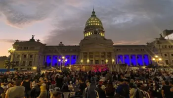 Argentinos enfrentan fiestas de Navidad con altos índices de pobreza