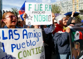 Piden libertad para exvicepresidente Glas con plantón en Ecuador