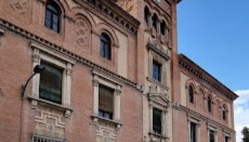 Izquierda Unida Guadalajara cuestiona la compra del edificio de Correos con la venta de parcelas