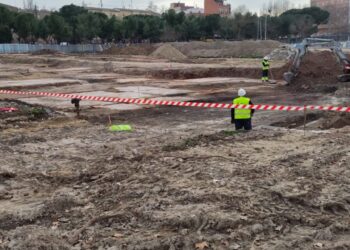 La población afectada por las obras de la línea 11 de Metro en el barrio de Comillas lamenta, tras la visita de Ayuso a la zona, que se sigan ignorando sus demandas