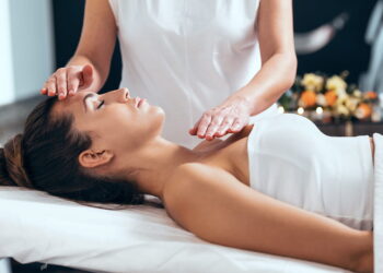 ¿Qué le aporta el reiki a tu cuerpo? 10 razones para aprenderlo hoy mismo