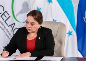 Honduras convocan reunión urgente de CELAC ante medidas migratorias de Trump