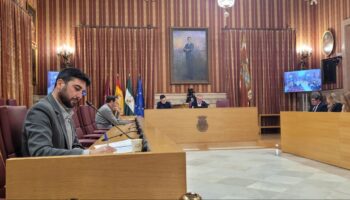 Ismael Sánchez (IU) califica de “declaración ideológica regresiva” las enmiendas de VOX al Presupuesto y denuncia que el PP abrace postulados de odio