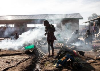 Miles de civiles huyen de ataques en República Democrática del Congo