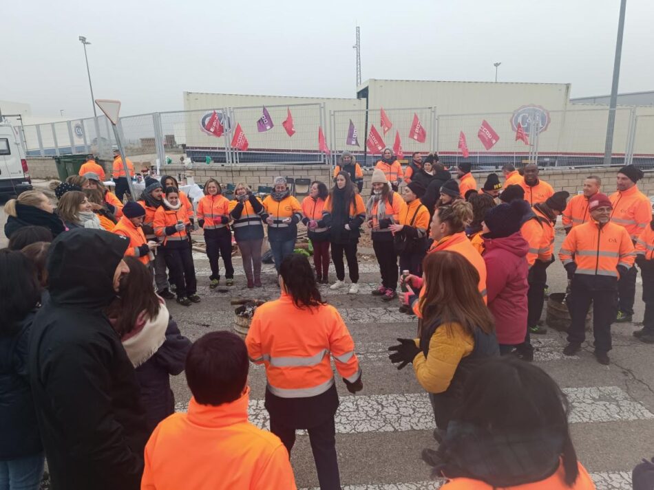 No salen prendas a las tiendas de C&A en la segunda jornada de huelga de la plataforma de Fontanar