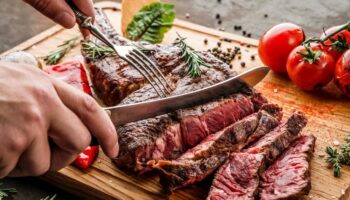 Comer carne roja aumenta el riesgo de demencia senil