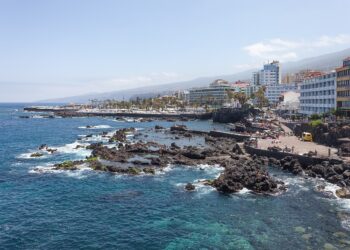 FACUA denuncia vertidos ilegales en Puerto de la Cruz, Tenerife