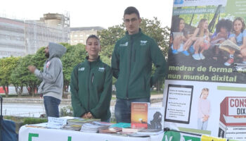 Ecoloxistas en Acción e Adolescencia Libre de Smartphones (ALS) apoian a manifestación en defensa dos servizos públicos