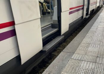 FACUA Madrid reclama a Adif que mejore la accesibilidad en la estación de La Serna en Fuenlabrada