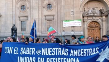 Aumentan en Chile las protestas exigiendo la búsqueda de la líder mapuche desaparecida Julia Chuñíl