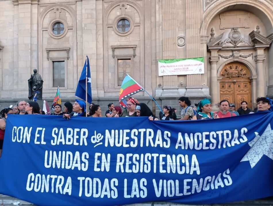 Aumentan en Chile las protestas exigiendo la búsqueda de la líder mapuche desaparecida Julia Chuñíl