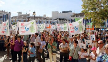 Aluvión de críticas al geólogo Pablo Higueras por defender en Vinícola de Castilla el proyecto de tierras raras de Quantum Minería, cuyo presidente, según El Plural, ha sido «imputado y condenado en recurrentes ocasiones»