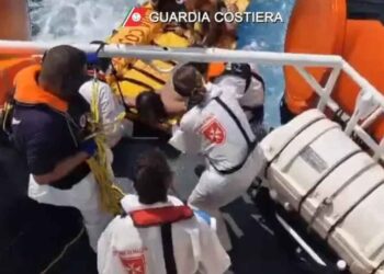 Un naufragio en Lampedusa con 20 desaparecidos abre el año nuevo en Italia