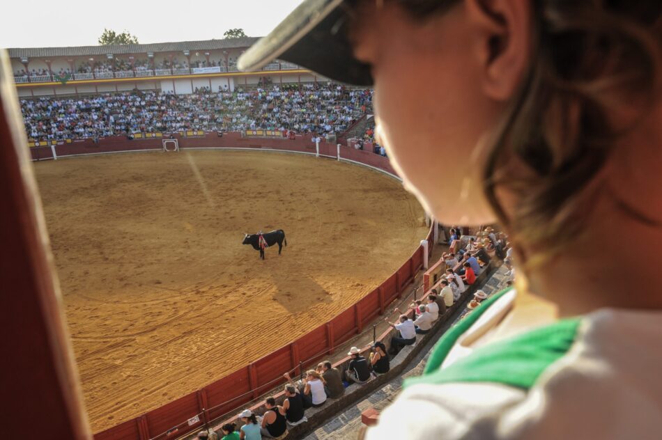 El gobierno Algecireño (PP) pretende vender un espectáculo de sangre como acto benéfico