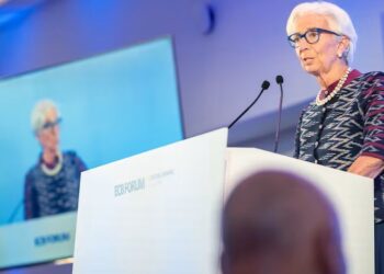 Cuando Europa está que arde, ¿a quién sirve Lagarde?