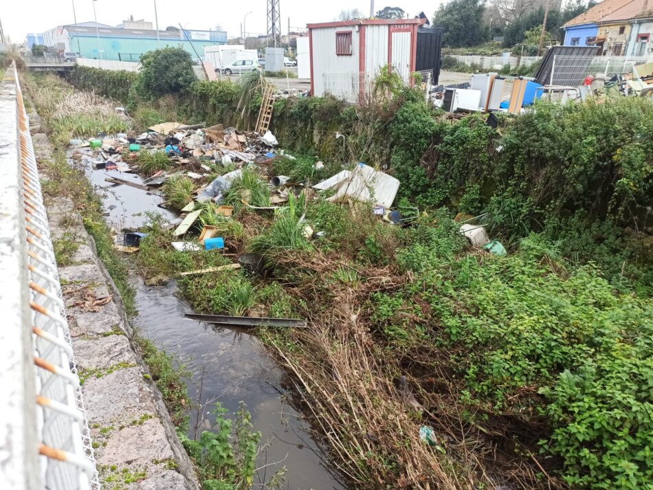 Denuncian vertidos a los ríos de Gijón, ahora el Pisón (Asturias)