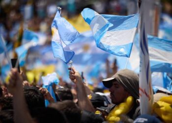 Convocan en Argentina Marcha Federal del Orgullo Antifascista