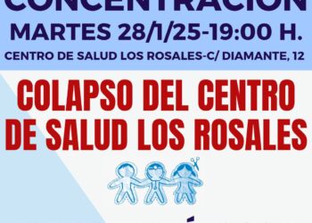 Concentración para frenar el colapso del Centro de Salud Los Rosales de Villaverde, que pierde la mitad de sus profesionales