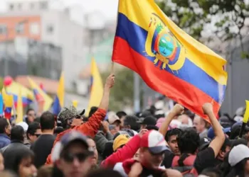 Campaña electoral en Ecuador avanza en medio de crisis política y de seguridad