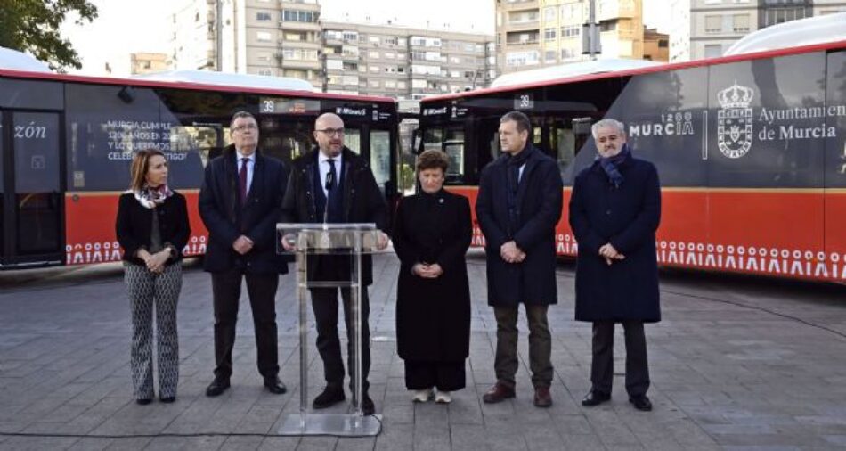 La Plataforma en Defensa del Transporte Público de Murcia considera lamentable que el ayuntamiento anuncie «autobuses nuevos» con más de diez años