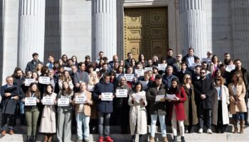 El Sector de Medios y la Agrupación de Periodistas instan a Congreso y Senado a tomar medidas contra los insultos y amenazas a profesionales de la información