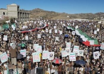 Yemen reafirma su poderío militar y advierte a EE. UU.