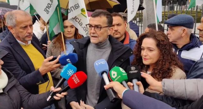 Maíllo dice el 28F que si Moreno Bonilla renuncia a la quita de deuda estará “cavando su propia tumba política”