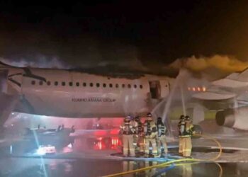 Exteriores de México confirma que seis ciudadanos mexicanos iban a bordo del avión accidentado en Philadelphia