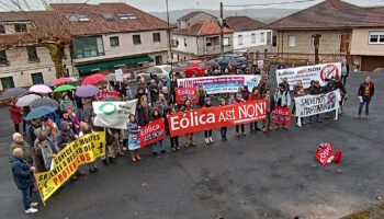 Ourense segue en pé contra a invasión eólica e reclama unha moratoria inmediata