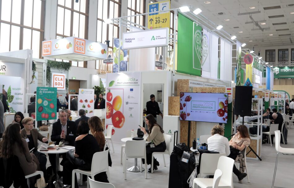 Ecologistas en Acción se moviliza contra el encuentro del lobby hortifrutícola en la feria Fruit Logística en Berlín