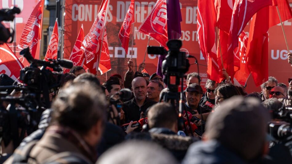 CCOO y UGT exigieron en las movilizaciones de ayer la aprobación sin más dilaciones de la subida de las pensiones: «Con los derechos de la gente no se juega»