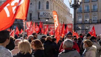 Decenas de movilizaciones en todo el estado a convocatoria de los sindicatos CCOO y UGT reclaman el mantenimiento del ‘escudo social’