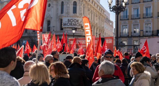 Decenas de movilizaciones en todo el estado a convocatoria de los sindicatos CCOO y UGT reclaman el mantenimiento del ‘escudo social’