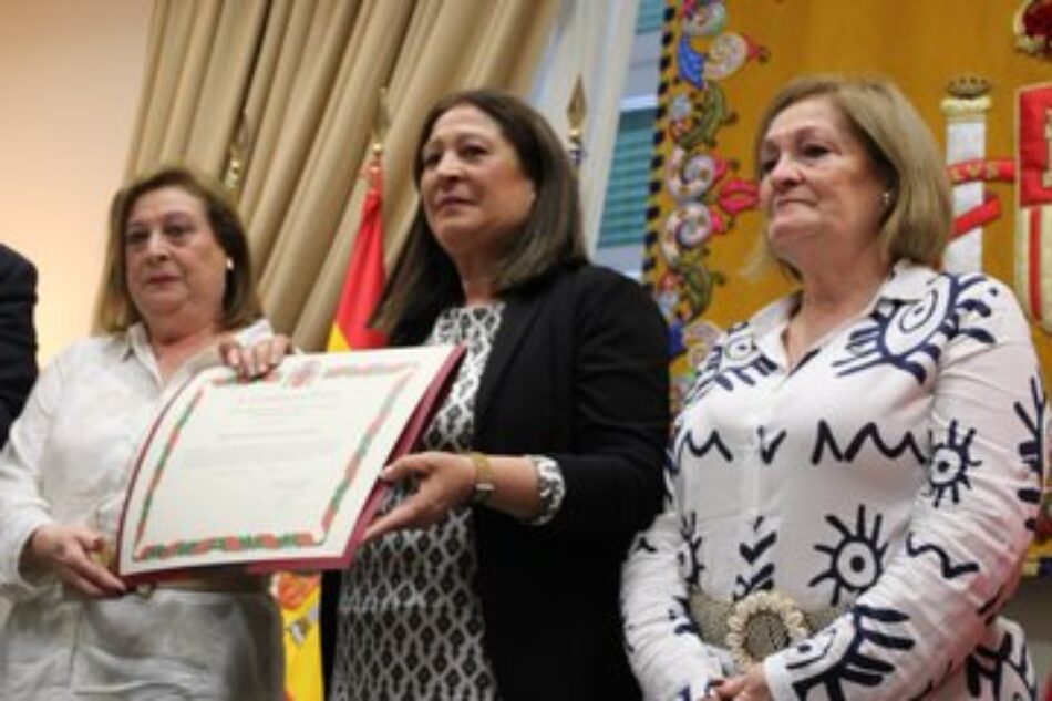 Acto de reconocimiento como víctima del postfranquismo a Manuel García Caparrós, en Málaga