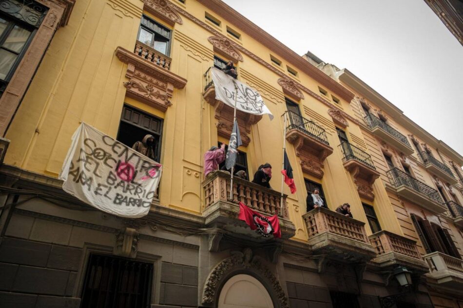 Stop Desahucios 15M Granada: «Sobre la situación de vecinos de las viviendas sociales en el barrio del Zaidín»