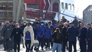 La justicia italiana rechaza nuevamente el envío de inmigrantes a Albania