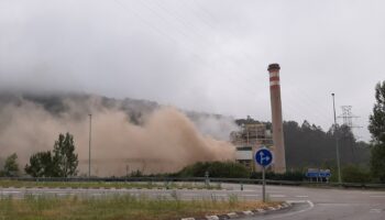 Admitida a trámite la demanda contra la quema de basura en la térmica de Mieres