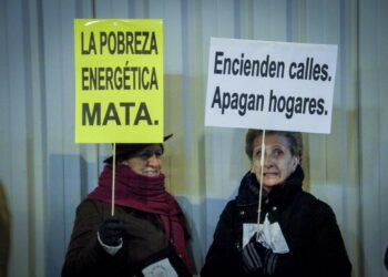 CCOO: «La factura de la luz, un lujo no al alcance de todas»