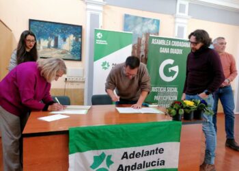 Adelante Andalucía y Gana Guadix  sellan una alianza  que se extenderá por más municipios de toda Andalucía