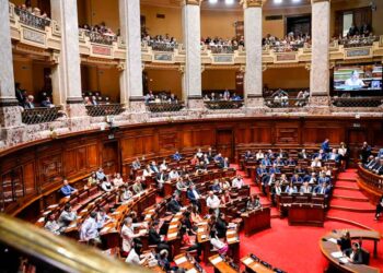 Renovado Parlamento para nuevo tiempo político en Uruguay