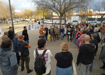 Encuentro de colectivos vecinales y ecologistas para plantear alternativas a la venta de suelo público en el entorno de Santa Justa