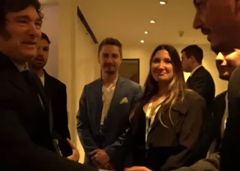 “Francotiradores” y “correr la alfombra”: los trucos de $LIBRA que confesó un asesor de la cripto que promocionó Milei