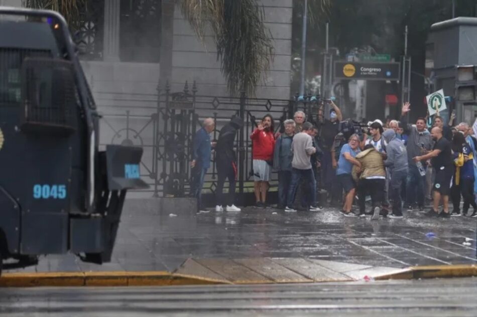 Denuncian la creciente represión policial en Argentina