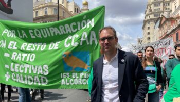 Izquierda Unida elabora y registra una iniciativa en el Congreso para implementar un sistema de ‘bajas estudiantiles’ que haga frente al grave aumento de los problemas de salud mental