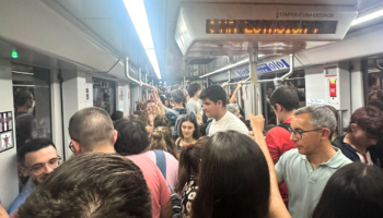 FACUA Sevilla pide aumentar la frecuencia de paso e introducir trenes dobles en el metro de Sevilla