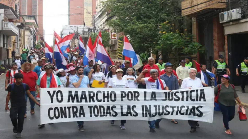 Paraguay vivirá tres días de marchas contra el presidente Santiago Peña